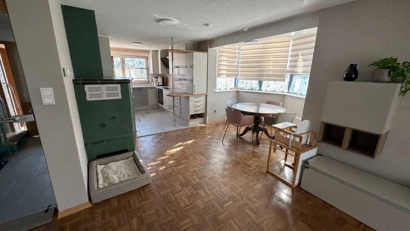 Predaj domu 135 m², pozemok 163 m², Wernau (Neckar), Bádensko-Wurttembersko Predaj domu 135 m², pozemok 163 m², Wernau (Neckar), Bádensko-Wurttembersko
