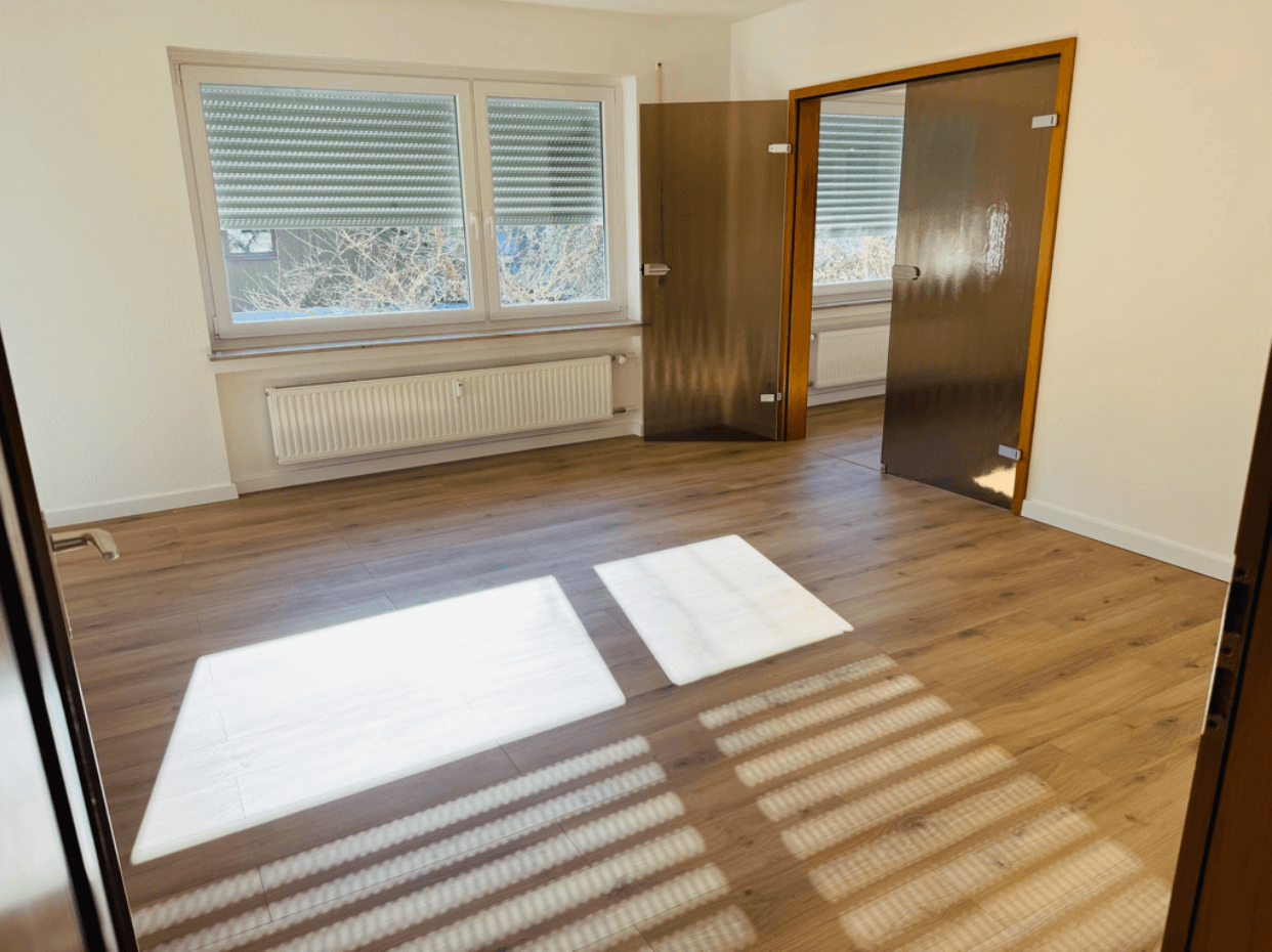 Prenájom bytu 4-izbový 108 m², Straßberg, Bádensko-Wurttembersko Prenájom bytu 4-izbový 108 m², Straßberg, Bádensko-Wurttembersko