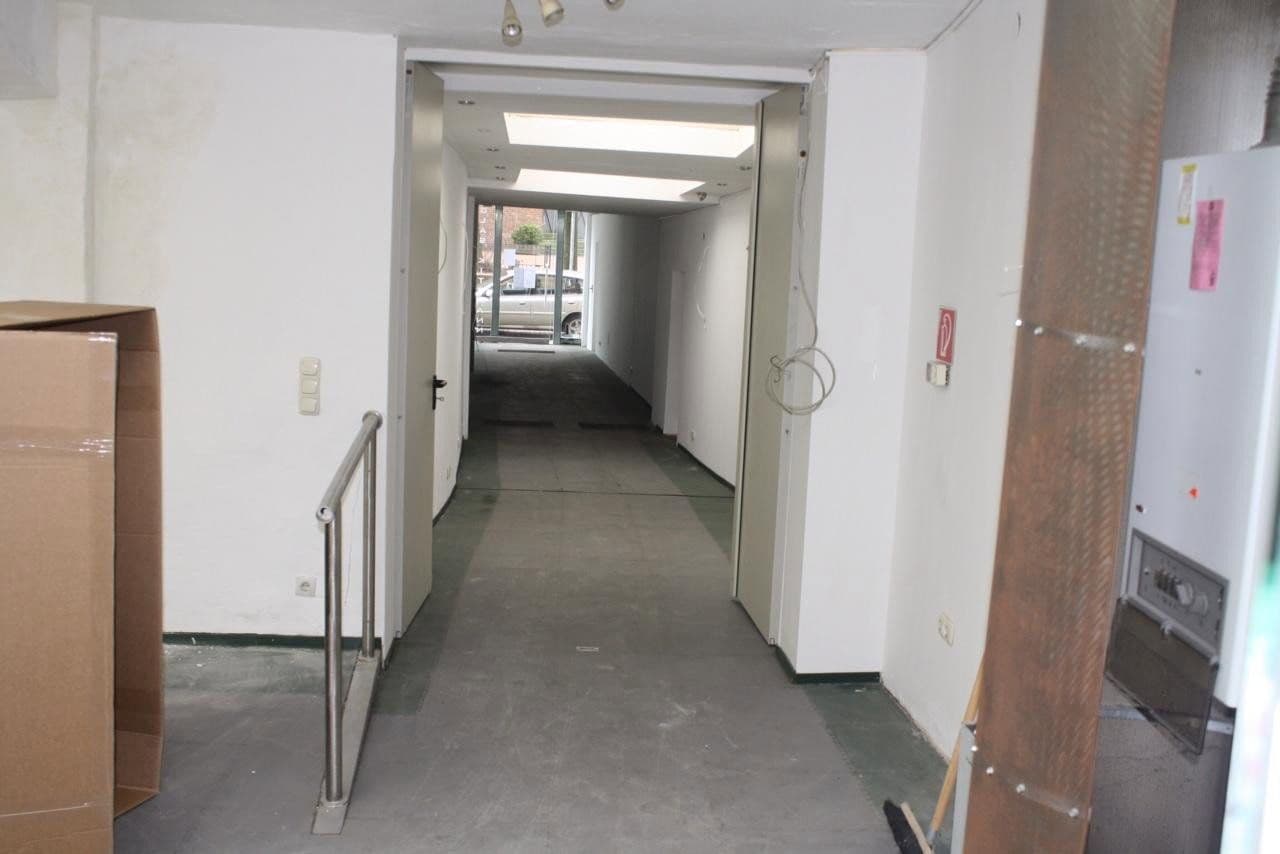 Prenájom nebytového priestoru 133 m², Dürerstr.3, Essen, Severné Porýnie - Westfálsko Prenájom nebytového priestoru 133 m², Dürerstr.3, Essen, Severné Porýnie - Westfálsko
