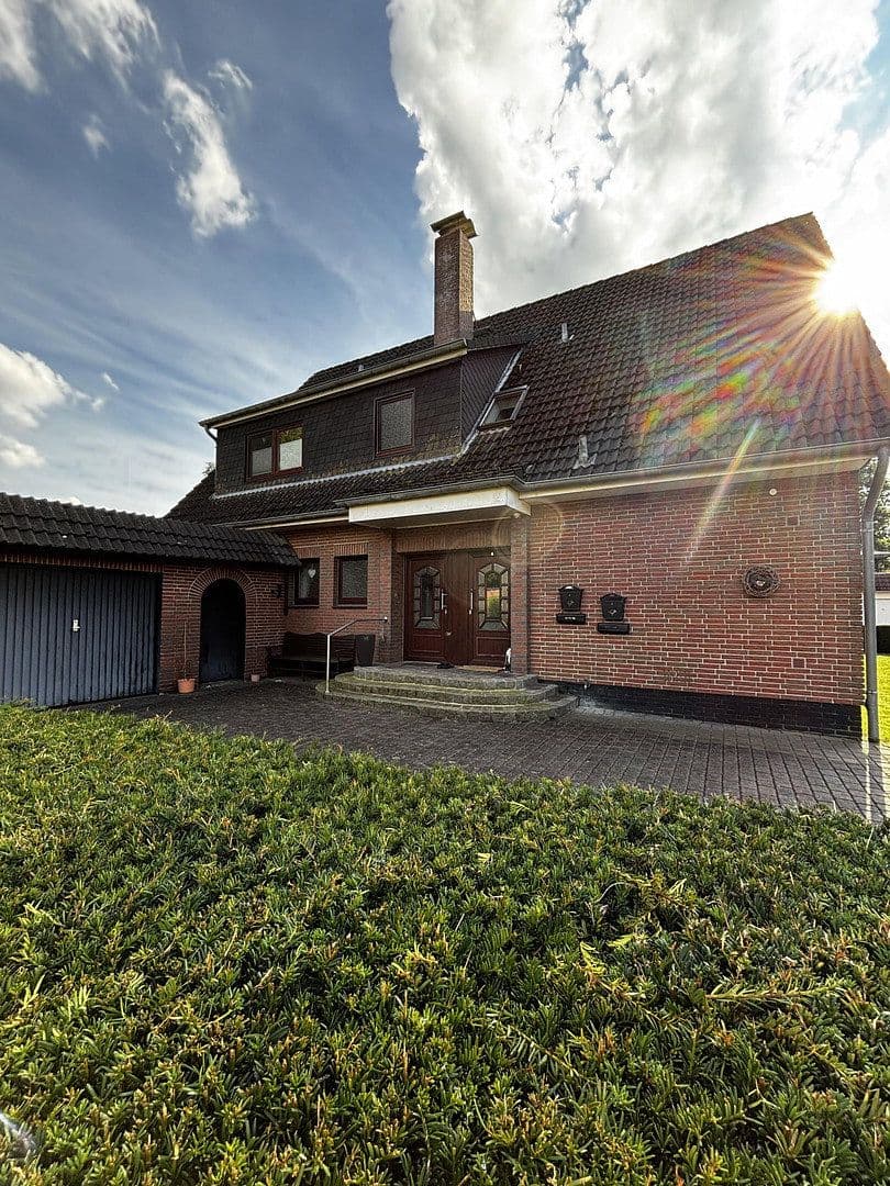 Predaj domu 207 m², pozemok 875 m², Burweg, Dolné Sasko Predaj domu 207 m², pozemok 875 m², Burweg, Dolné Sasko