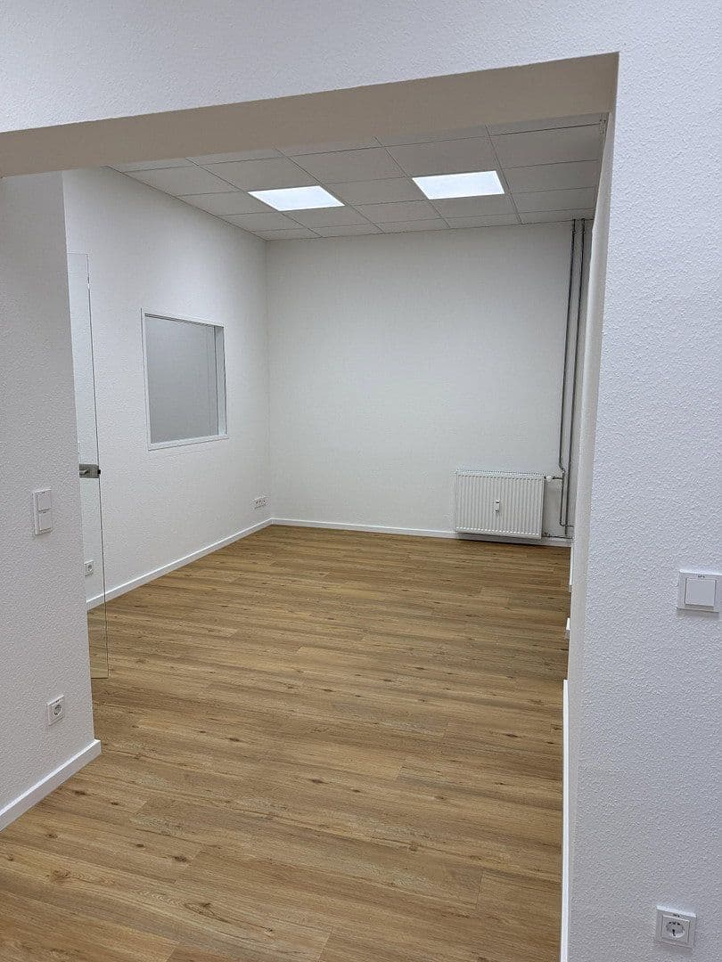 Prenájom kancelárie 58 m², Goerdelerstraße 35, Offenbach, Hesensko Prenájom kancelárie 58 m², Goerdelerstraße 35, Offenbach, Hesensko