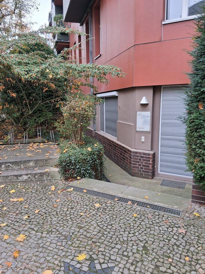 Prenájom kancelárie 123 m², Elisenstraße 5, Berlin, Berlín Prenájom kancelárie 123 m², Elisenstraße 5, Berlin, Berlín