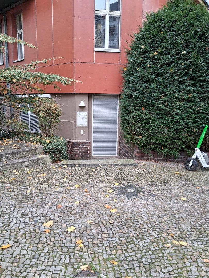 Prenájom kancelárie 123 m², Elisenstraße 5, Berlin, Berlín Prenájom kancelárie 123 m², Elisenstraße 5, Berlin, Berlín