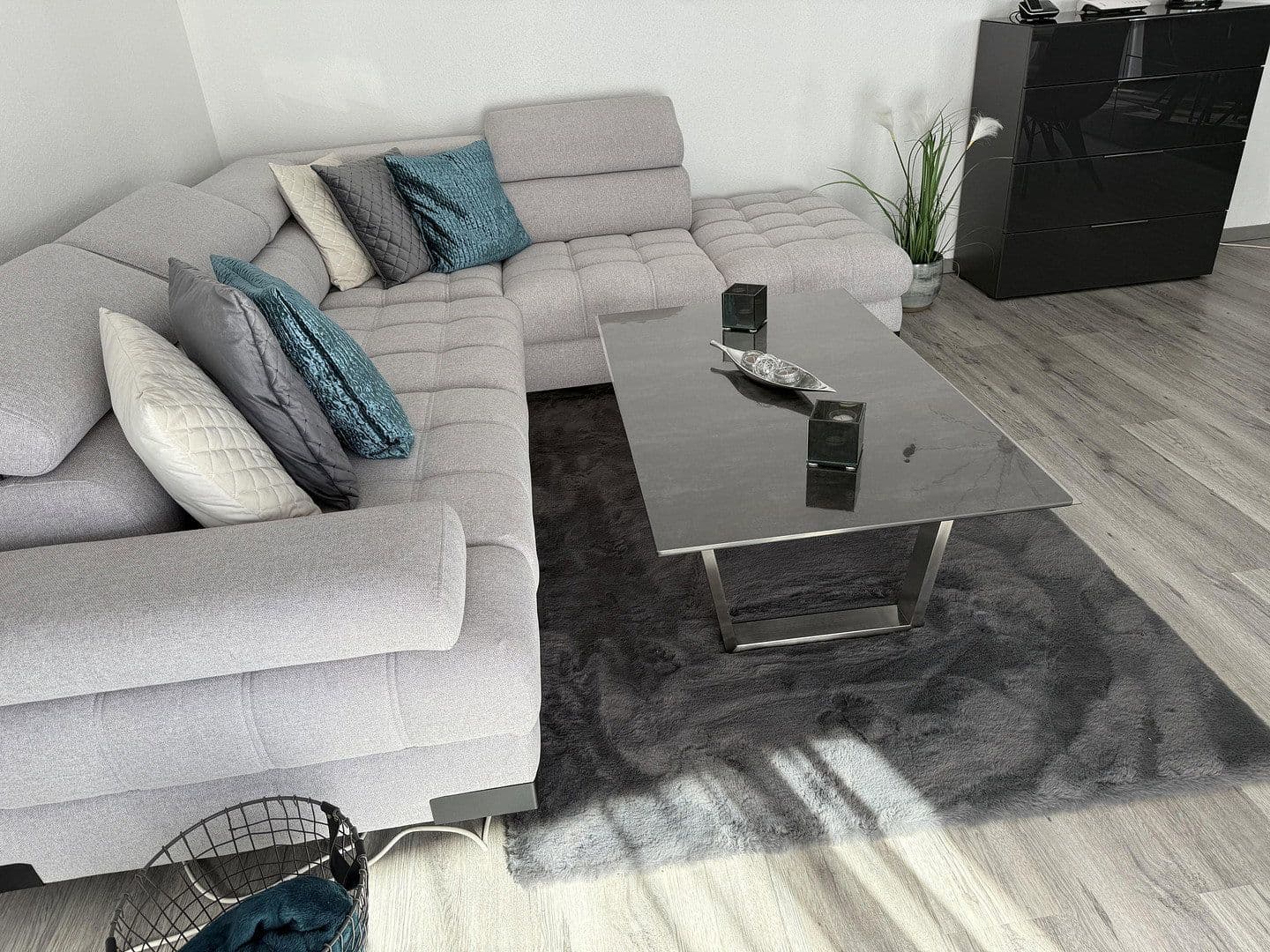 Prenájom bytu 3-izbový 84 m², Eisenberg (Pfalz), Porýnie-Falcko Prenájom bytu 3-izbový 84 m², Eisenberg (Pfalz), Porýnie-Falcko