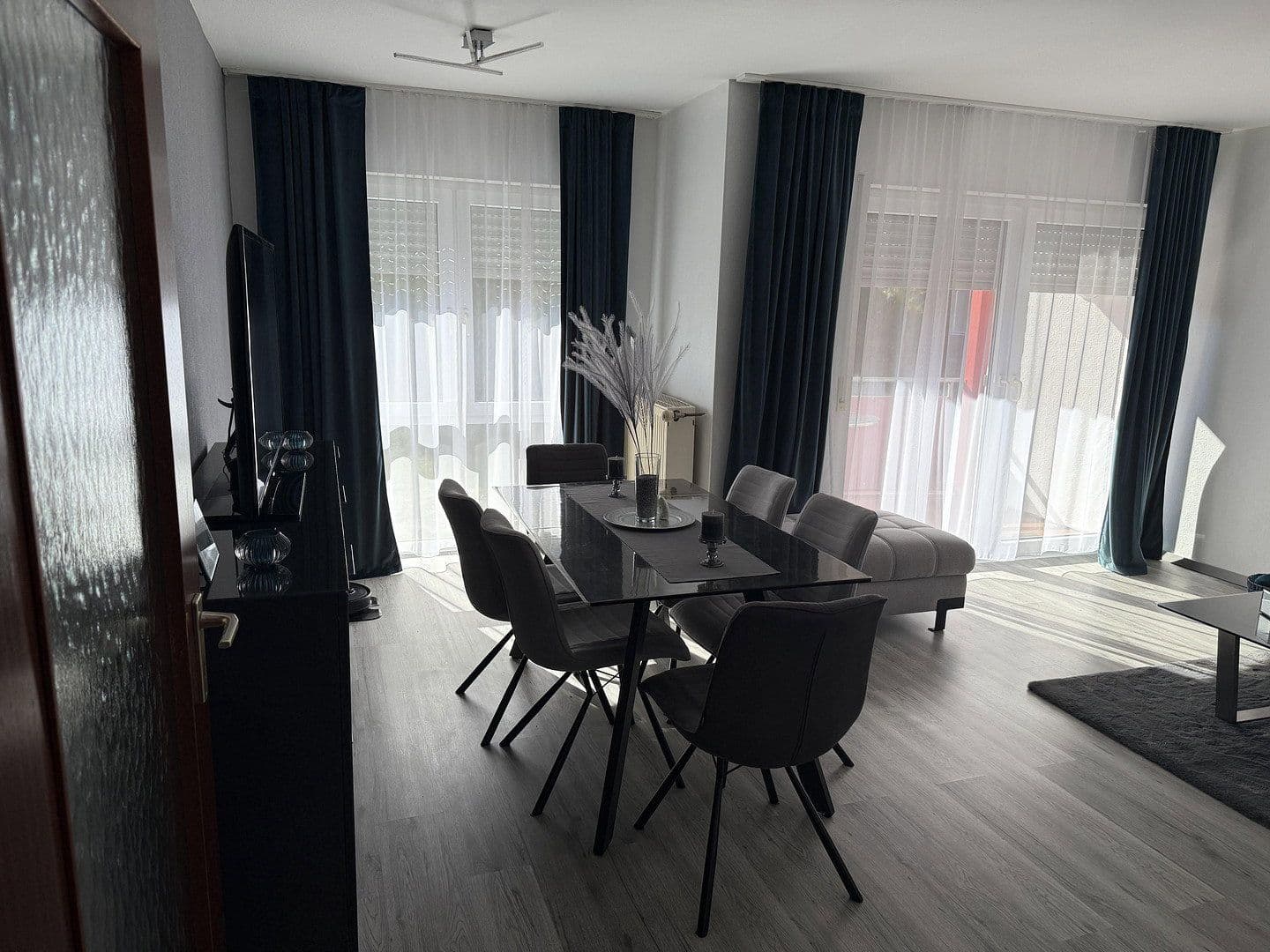 Prenájom bytu 3-izbový 84 m², Eisenberg (Pfalz), Porýnie-Falcko Prenájom bytu 3-izbový 84 m², Eisenberg (Pfalz), Porýnie-Falcko