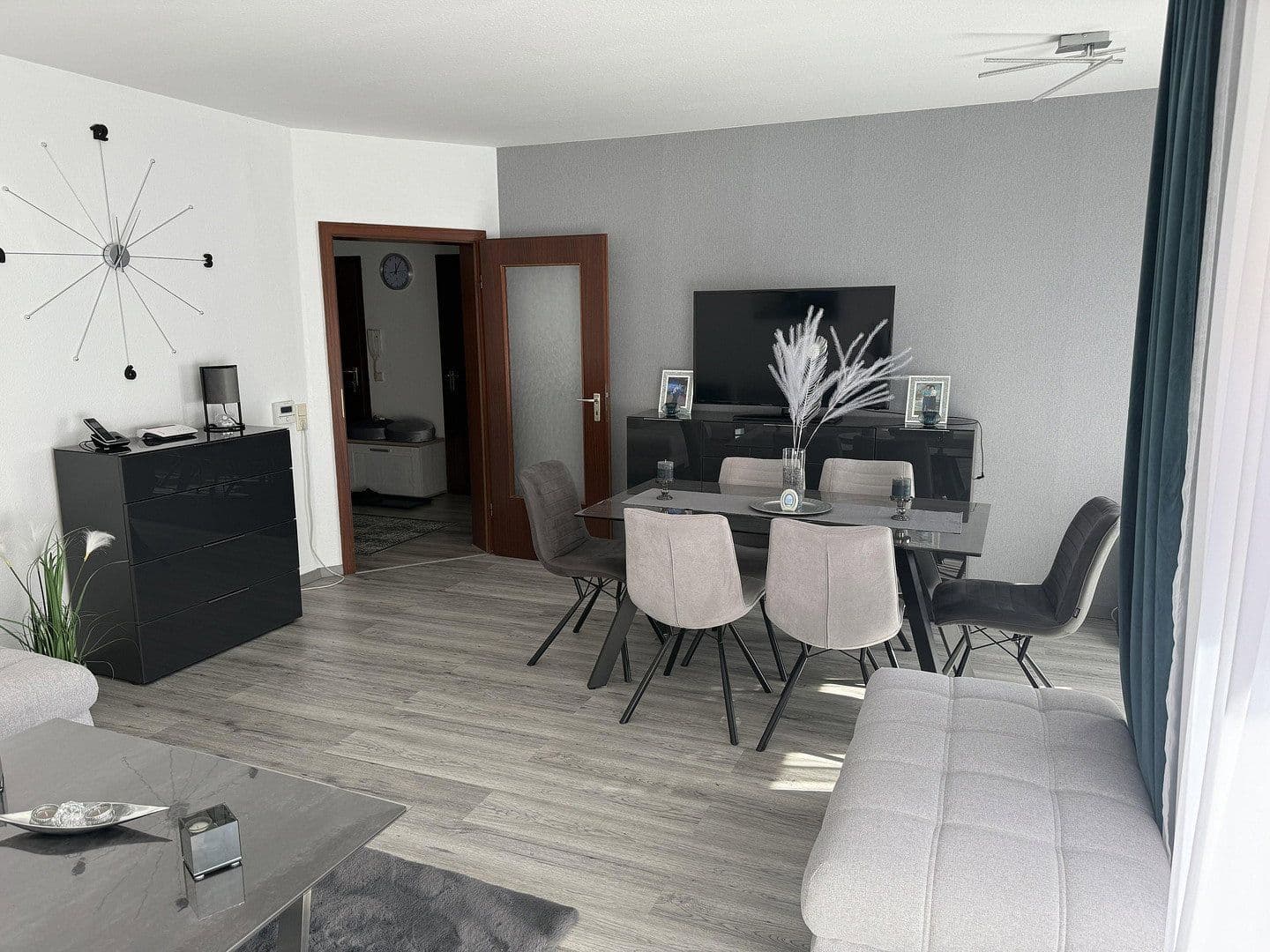 Prenájom bytu 3-izbový 84 m², Eisenberg (Pfalz), Porýnie-Falcko Prenájom bytu 3-izbový 84 m², Eisenberg (Pfalz), Porýnie-Falcko