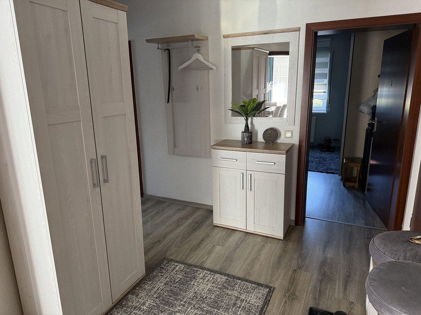 Prenájom bytu 3-izbový 84 m², Eisenberg (Pfalz), Porýnie-Falcko Prenájom bytu 3-izbový 84 m², Eisenberg (Pfalz), Porýnie-Falcko