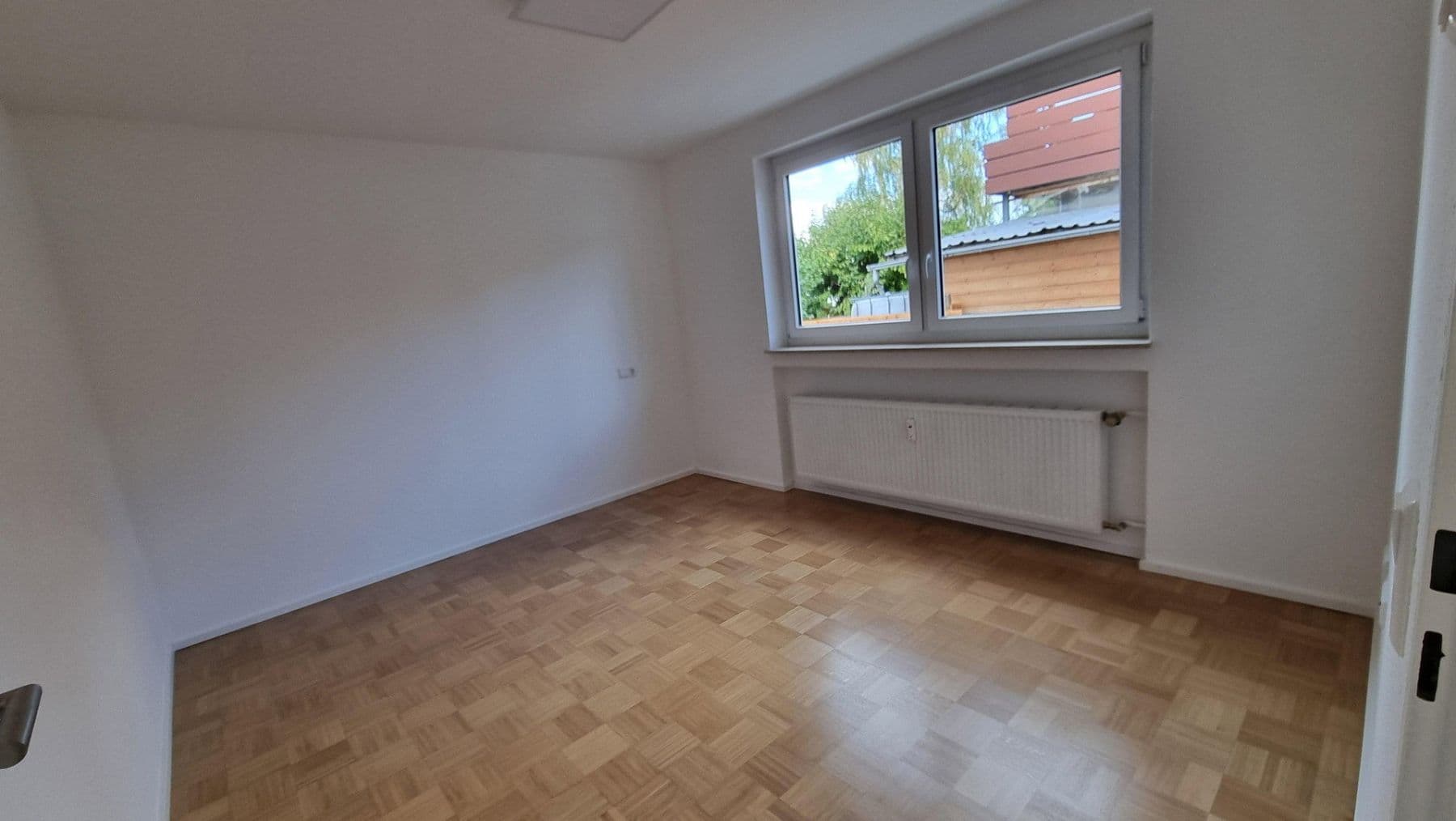 Prenájom bytu 3-izbový 101 m², Konrad-Adenauer-Straße 3, Rottenburg am Neckar, Bádensko-Wurttembersko Prenájom bytu 3-izbový 101 m², Konrad-Adenauer-Straße 3, Rottenburg am Neckar, Bádensko-Wurttembersko