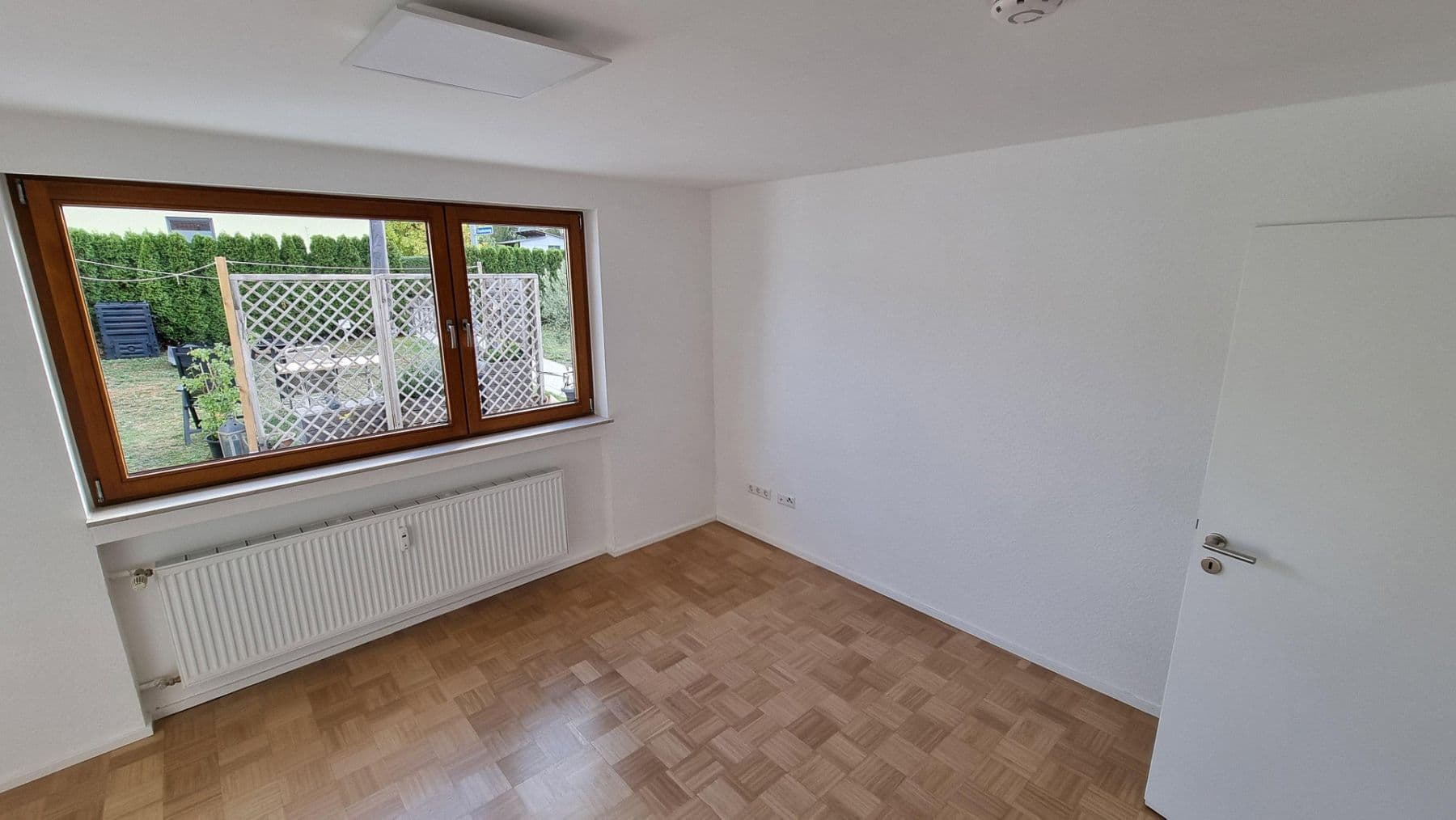 Prenájom bytu 3-izbový 101 m², Konrad-Adenauer-Straße 3, Rottenburg am Neckar, Bádensko-Wurttembersko Prenájom bytu 3-izbový 101 m², Konrad-Adenauer-Straße 3, Rottenburg am Neckar, Bádensko-Wurttembersko