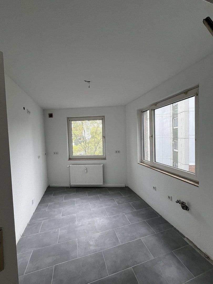 Prenájom bytu 3-izbový 79 m², Wuppertal, Severné Porýnie - Westfálsko Prenájom bytu 3-izbový 79 m², Wuppertal, Severné Porýnie - Westfálsko