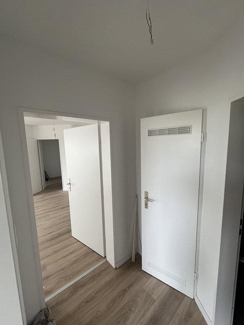 Prenájom bytu 2-izbový 56 m², Wuppertal, Severné Porýnie - Westfálsko Prenájom bytu 2-izbový 56 m², Wuppertal, Severné Porýnie - Westfálsko