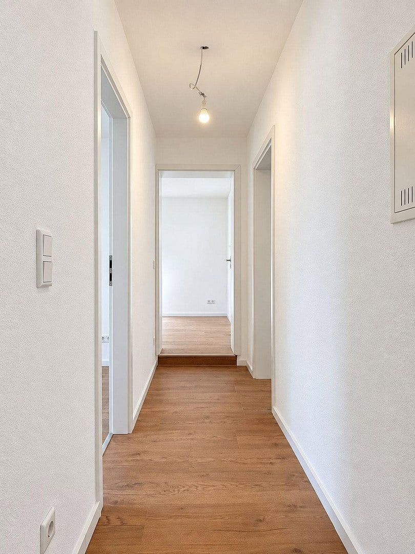 Prenájom bytu 5-izbový 115 m², Ergolding, Bavorsko Prenájom bytu 5-izbový 115 m², Ergolding, Bavorsko