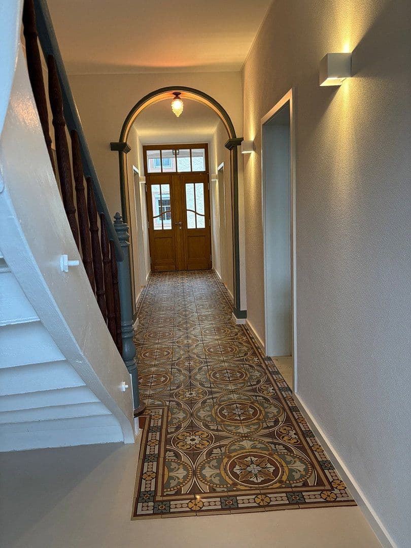 Prenájom bytu 5-izbový 146 m², Moselstraße 6, Osann-Monzel, Porýnie-Falcko Prenájom bytu 5-izbový 146 m², Moselstraße 6, Osann-Monzel, Porýnie-Falcko