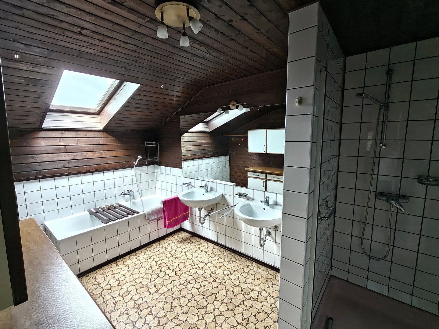Predaj domu 150 m², pozemok 515 m², Reichertshofen, Bavorsko Predaj domu 150 m², pozemok 515 m², Reichertshofen, Bavorsko