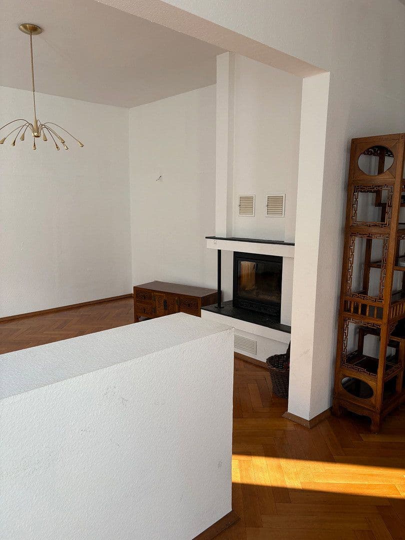 Predaj bytu 4-izbový 120 m², Karlsruhe, Bádensko-Wurttembersko Predaj bytu 4-izbový 120 m², Karlsruhe, Bádensko-Wurttembersko