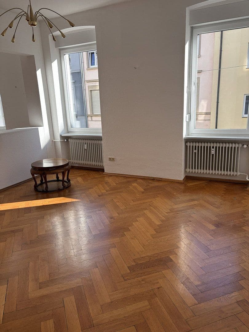 Predaj bytu 4-izbový 120 m², Karlsruhe, Bádensko-Wurttembersko Predaj bytu 4-izbový 120 m², Karlsruhe, Bádensko-Wurttembersko