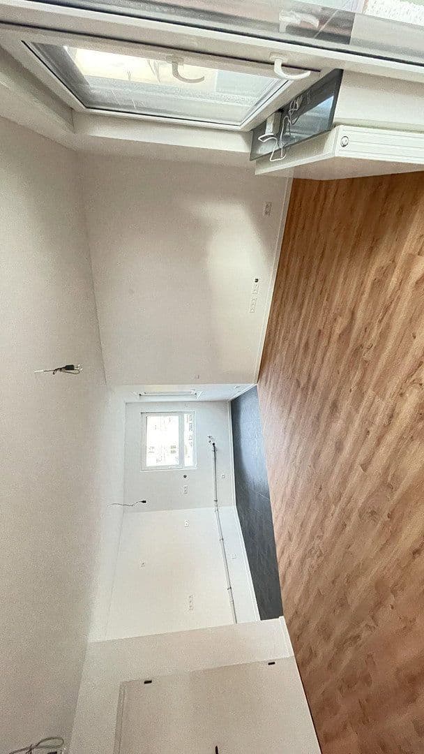 Prenájom bytu 5-izbový 133 m², Hemsbach, Bádensko-Wurttembersko Prenájom bytu 5-izbový 133 m², Hemsbach, Bádensko-Wurttembersko