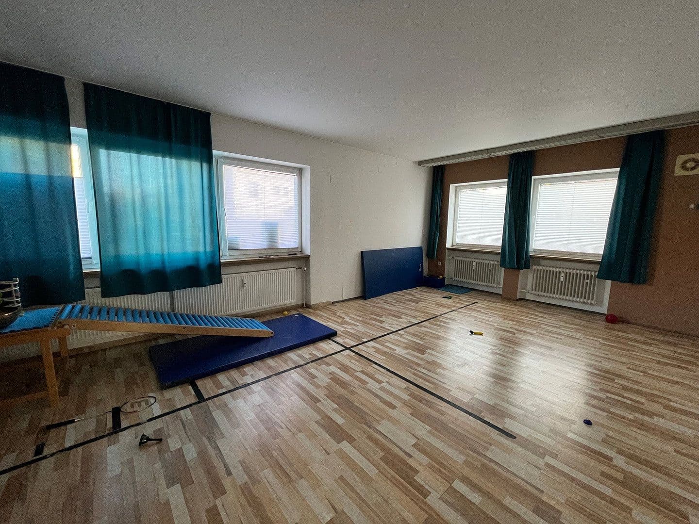 Predaj domu 320 m², pozemok 1.022 m², Eichendorf, Bavorsko Predaj domu 320 m², pozemok 1.022 m², Eichendorf, Bavorsko