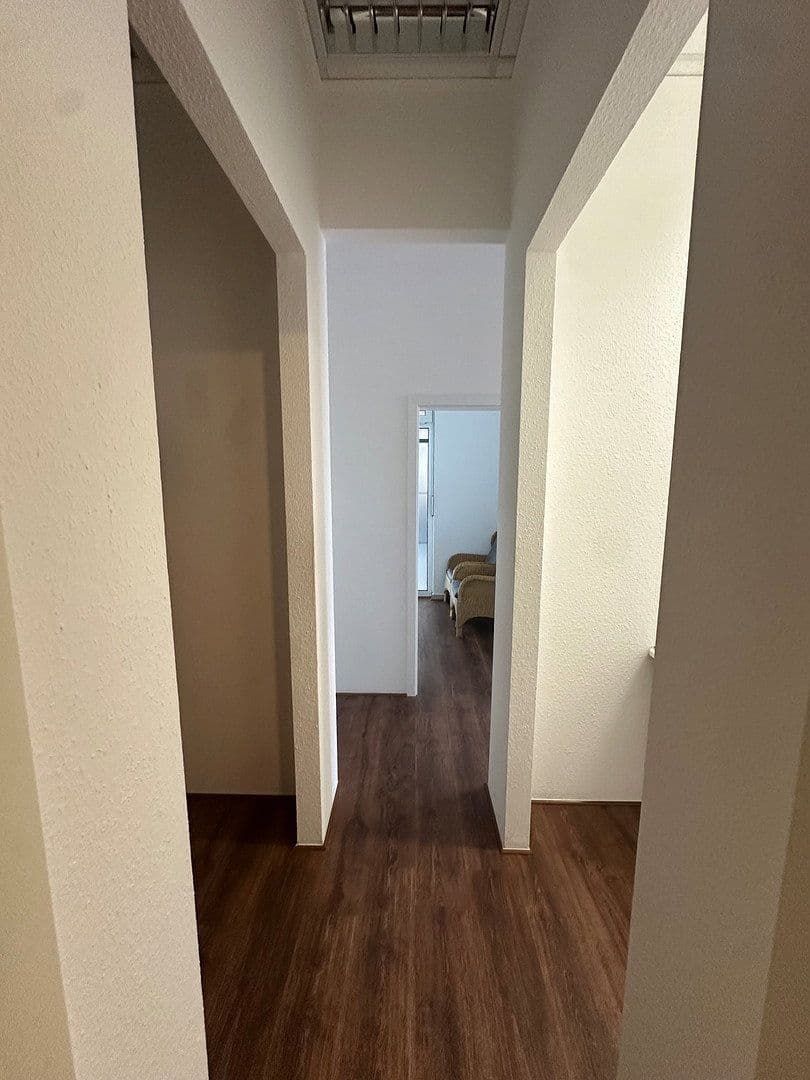Prenájom nebytového priestoru 90 m², Alte Heerstr. 16, Kaarst, Severné Porýnie - Westfálsko Prenájom nebytového priestoru 90 m², Alte Heerstr. 16, Kaarst, Severné Porýnie - Westfálsko