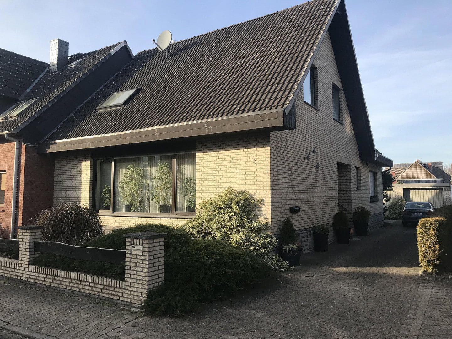 Predaj domu 199 m², pozemok 660 m², Lehrte, Dolné Sasko Predaj domu 199 m², pozemok 660 m², Lehrte, Dolné Sasko