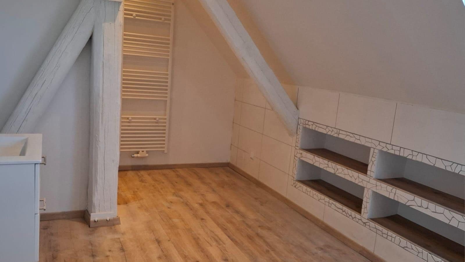 Prenájom bytu 4-izbový 110 m², Salzgitter, Dolné Sasko Prenájom bytu 4-izbový 110 m², Salzgitter, Dolné Sasko