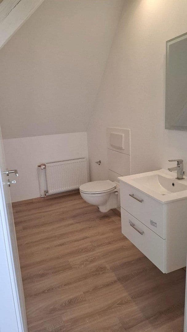 Prenájom bytu 4-izbový 110 m², Salzgitter, Dolné Sasko Prenájom bytu 4-izbový 110 m², Salzgitter, Dolné Sasko