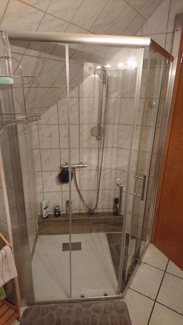 Predaj domu 167 m², pozemok 4.122 m², Schleife - Slepo, Sasko Predaj domu 167 m², pozemok 4.122 m², Schleife - Slepo, Sasko