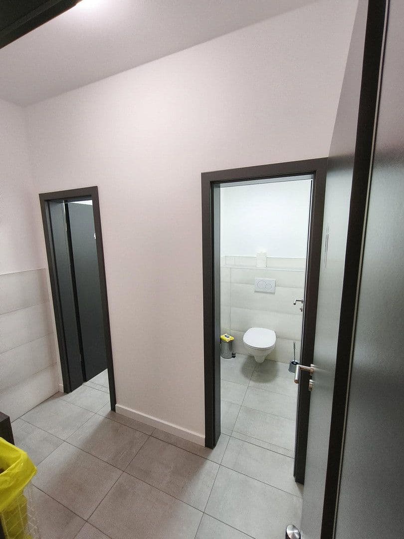 Predaj nebytového priestoru 1.180 m², Im Riemen 50, Babenhausen, Hesensko Predaj nebytového priestoru 1.180 m², Im Riemen 50, Babenhausen, Hesensko