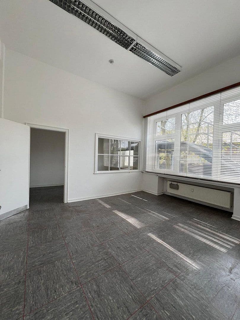 Prenájom kancelárie 600 m², Magdeburgerstrasse 37, Gelsenkirchen, Severné Porýnie - Westfálsko Prenájom kancelárie 600 m², Magdeburgerstrasse 37, Gelsenkirchen, Severné Porýnie - Westfálsko
