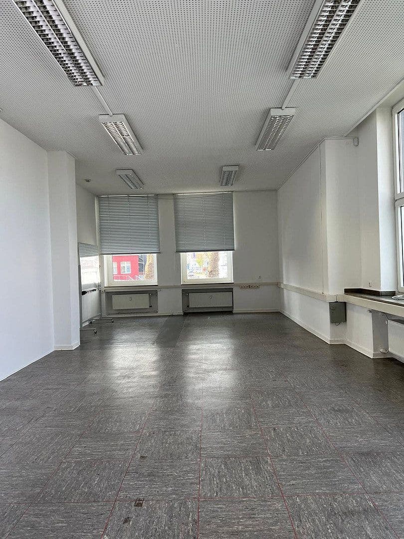 Prenájom kancelárie 600 m², Magdeburgerstrasse 37, Gelsenkirchen, Severné Porýnie - Westfálsko Prenájom kancelárie 600 m², Magdeburgerstrasse 37, Gelsenkirchen, Severné Porýnie - Westfálsko