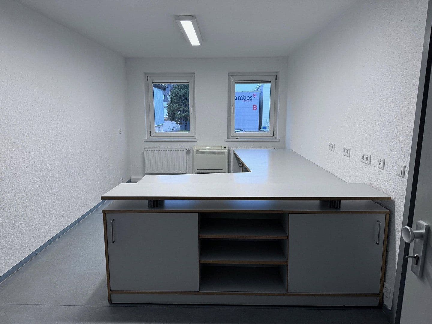 Prenájom nebytového priestoru 3.310 m², Dohna, Sasko Prenájom nebytového priestoru 3.310 m², Dohna, Sasko