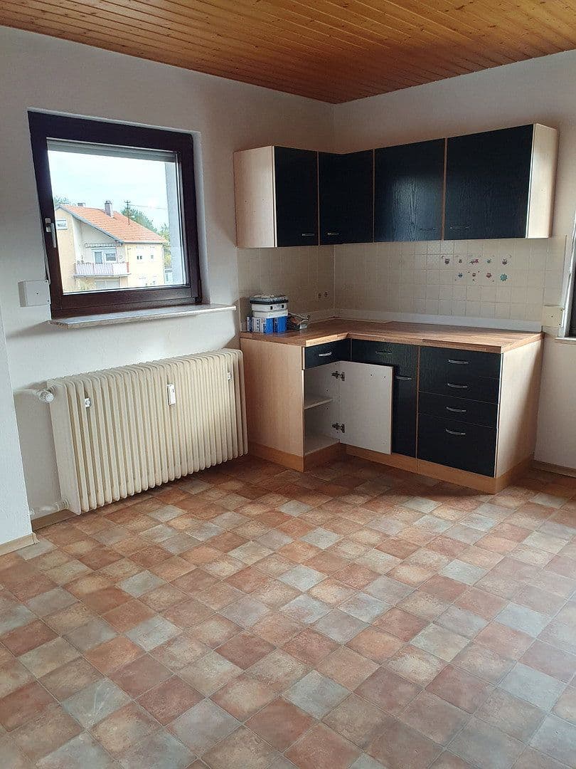 Prenájom bytu 3-izbový 81 m², Herbrechtingen, Bádensko-Wurttembersko Prenájom bytu 3-izbový 81 m², Herbrechtingen, Bádensko-Wurttembersko