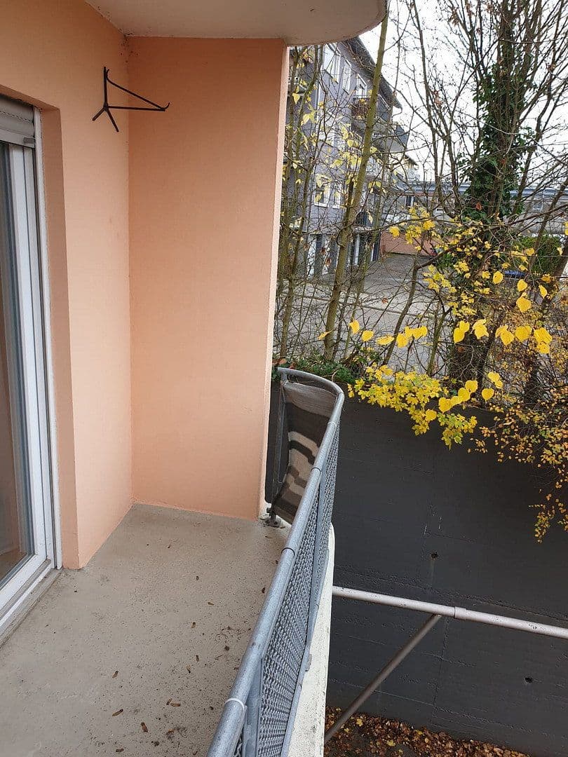 Prenájom bytu 2-izbový 50 m², Kaiserslautern, Porýnie-Falcko Prenájom bytu 2-izbový 50 m², Kaiserslautern, Porýnie-Falcko