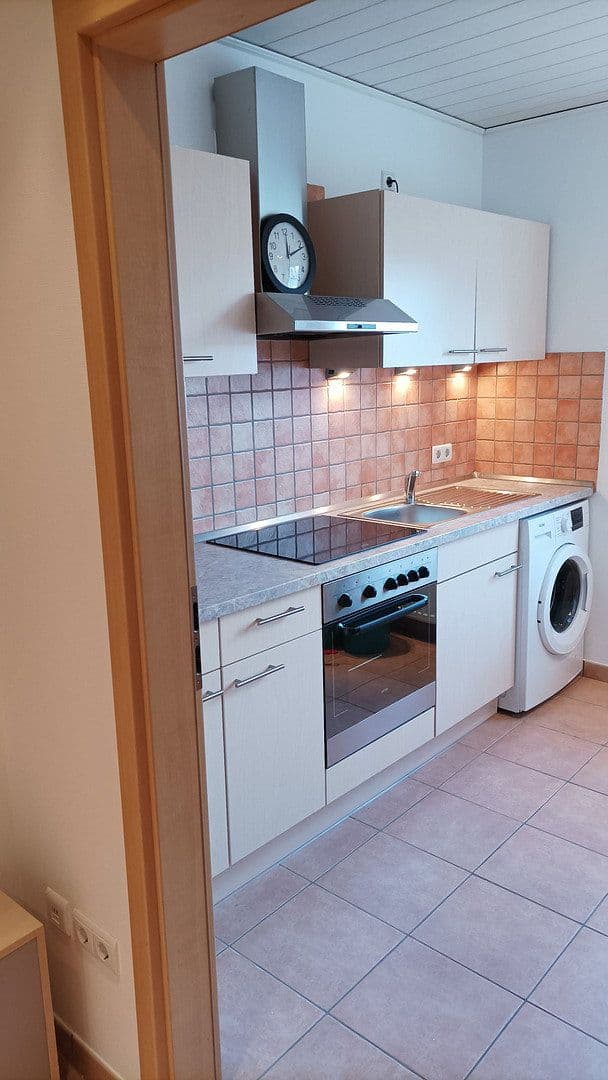 Prenájom bytu 2-izbový 50 m², Kaiserslautern, Porýnie-Falcko Prenájom bytu 2-izbový 50 m², Kaiserslautern, Porýnie-Falcko