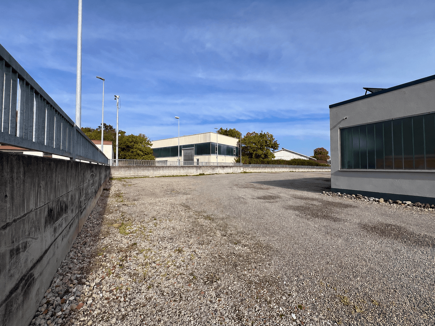 Prenájom nebytového priestoru 1.543 m², Heiningen, Bádensko-Wurttembersko Prenájom nebytového priestoru 1.543 m², Heiningen, Bádensko-Wurttembersko
