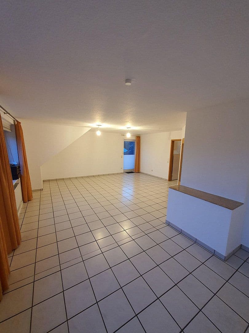 Prenájom bytu 4-izbový 103 m², Hansastraße 33, Kamen, Severné Porýnie - Westfálsko Prenájom bytu 4-izbový 103 m², Hansastraße 33, Kamen, Severné Porýnie - Westfálsko