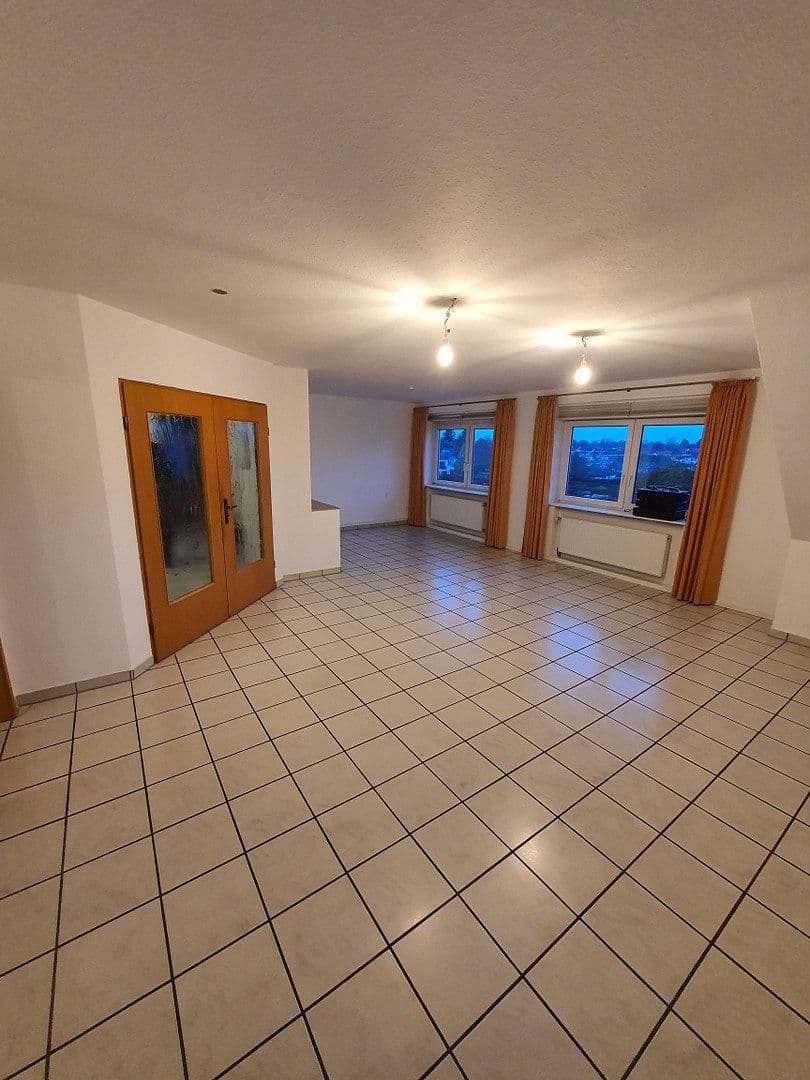 Prenájom bytu 4-izbový 103 m², Hansastraße 33, Kamen, Severné Porýnie - Westfálsko Prenájom bytu 4-izbový 103 m², Hansastraße 33, Kamen, Severné Porýnie - Westfálsko