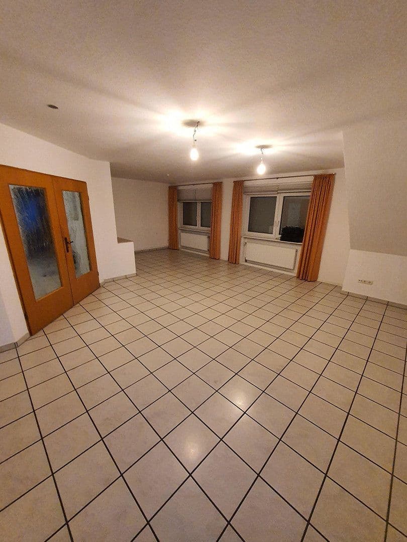 Prenájom bytu 4-izbový 103 m², Hansastraße 33, Kamen, Severné Porýnie - Westfálsko Prenájom bytu 4-izbový 103 m², Hansastraße 33, Kamen, Severné Porýnie - Westfálsko