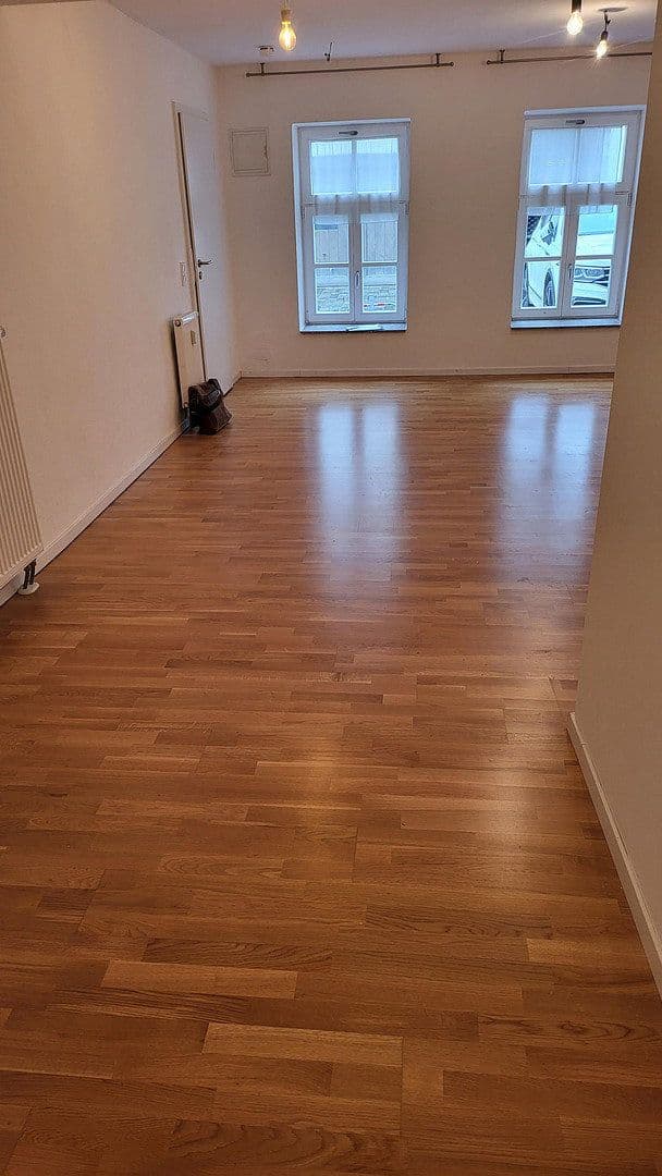 Prenájom bytu 4-izbový 84 m², Landshut, Bavorsko Prenájom bytu 4-izbový 84 m², Landshut, Bavorsko