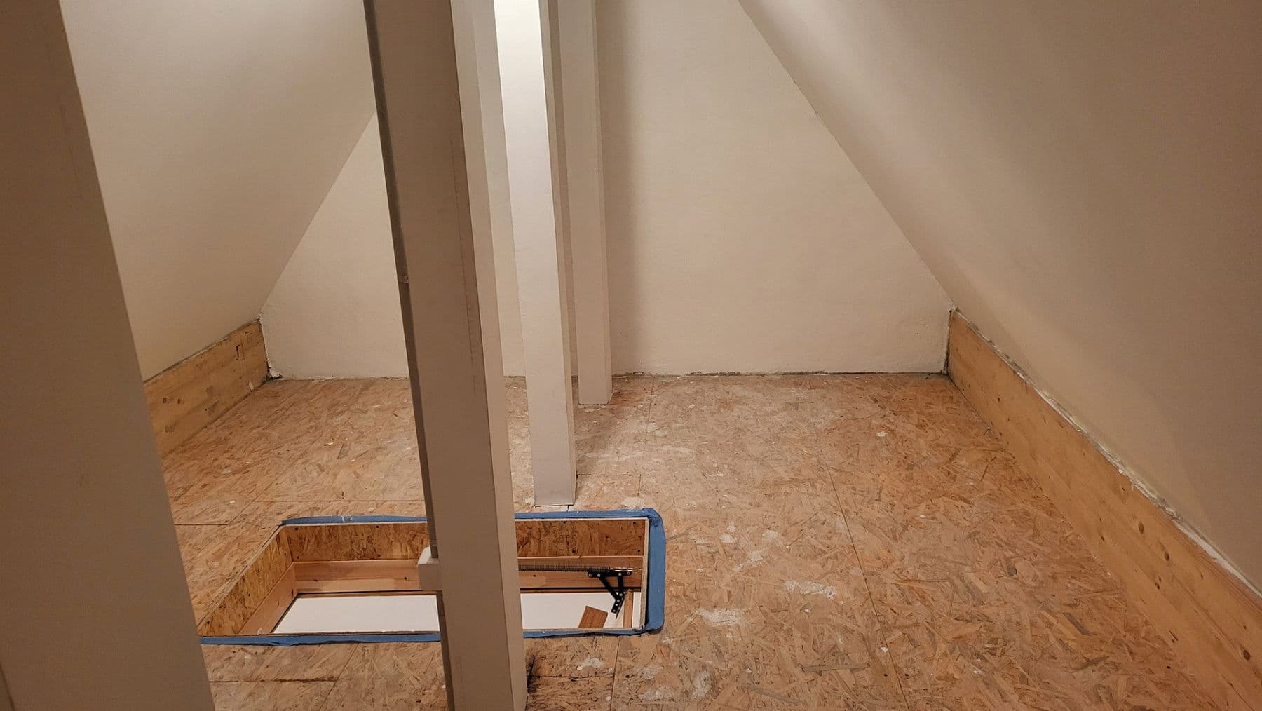 Prenájom bytu 4-izbový 84 m², Landshut, Bavorsko Prenájom bytu 4-izbový 84 m², Landshut, Bavorsko