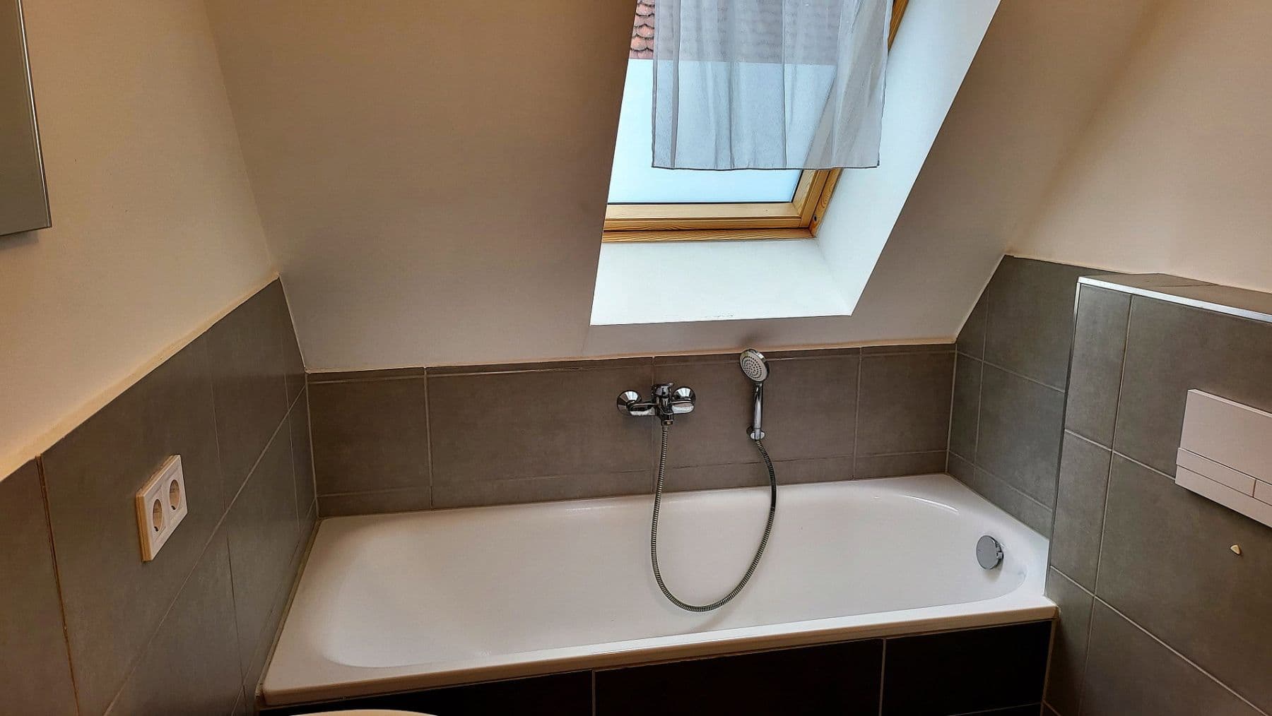 Prenájom bytu 4-izbový 84 m², Landshut, Bavorsko Prenájom bytu 4-izbový 84 m², Landshut, Bavorsko