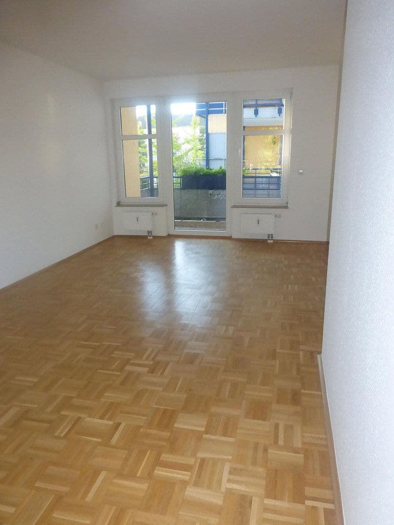 Prenájom bytu 2-izbový 67 m², Neuss, Severné Porýnie - Westfálsko Prenájom bytu 2-izbový 67 m², Neuss, Severné Porýnie - Westfálsko