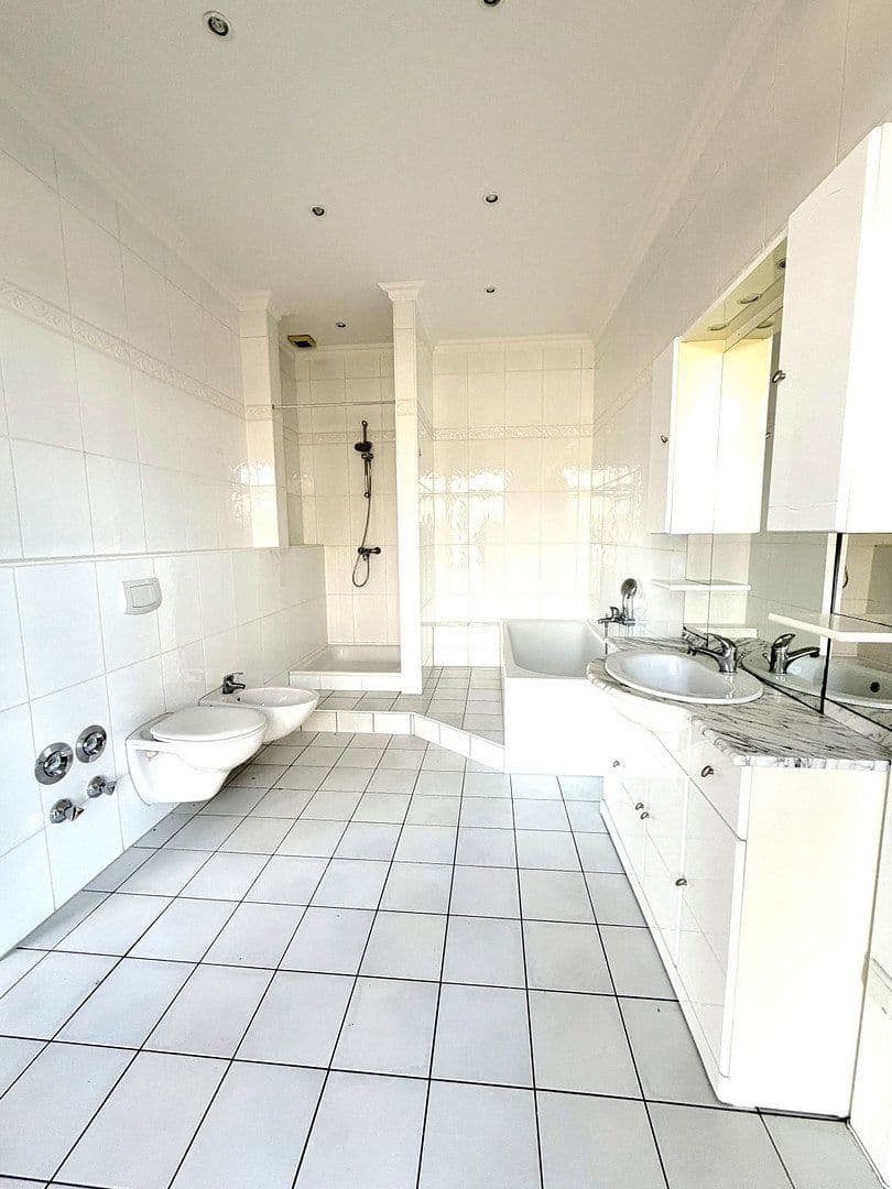 Predaj domu 631 m², pozemok 2.767 m², Neustadt am Rübenberge, Dolné Sasko Predaj domu 631 m², pozemok 2.767 m², Neustadt am Rübenberge, Dolné Sasko
