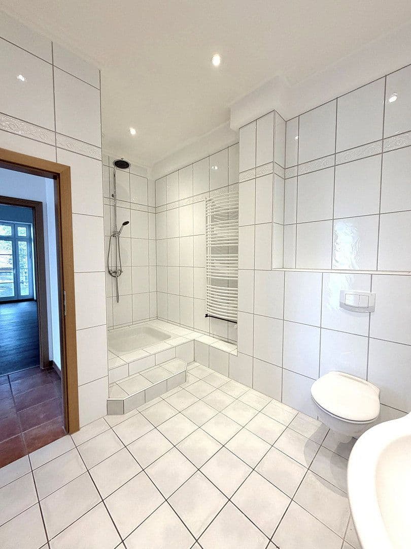 Predaj domu 631 m², pozemok 2.767 m², Neustadt am Rübenberge, Dolné Sasko Predaj domu 631 m², pozemok 2.767 m², Neustadt am Rübenberge, Dolné Sasko