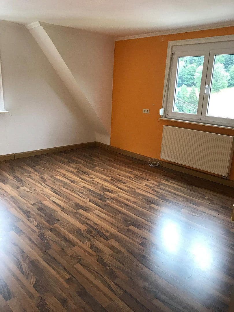 Prenájom bytu 3-izbový 68 m², Kirnbachstr. 79/1, Schramberg, Bádensko-Wurttembersko Prenájom bytu 3-izbový 68 m², Kirnbachstr. 79/1, Schramberg, Bádensko-Wurttembersko