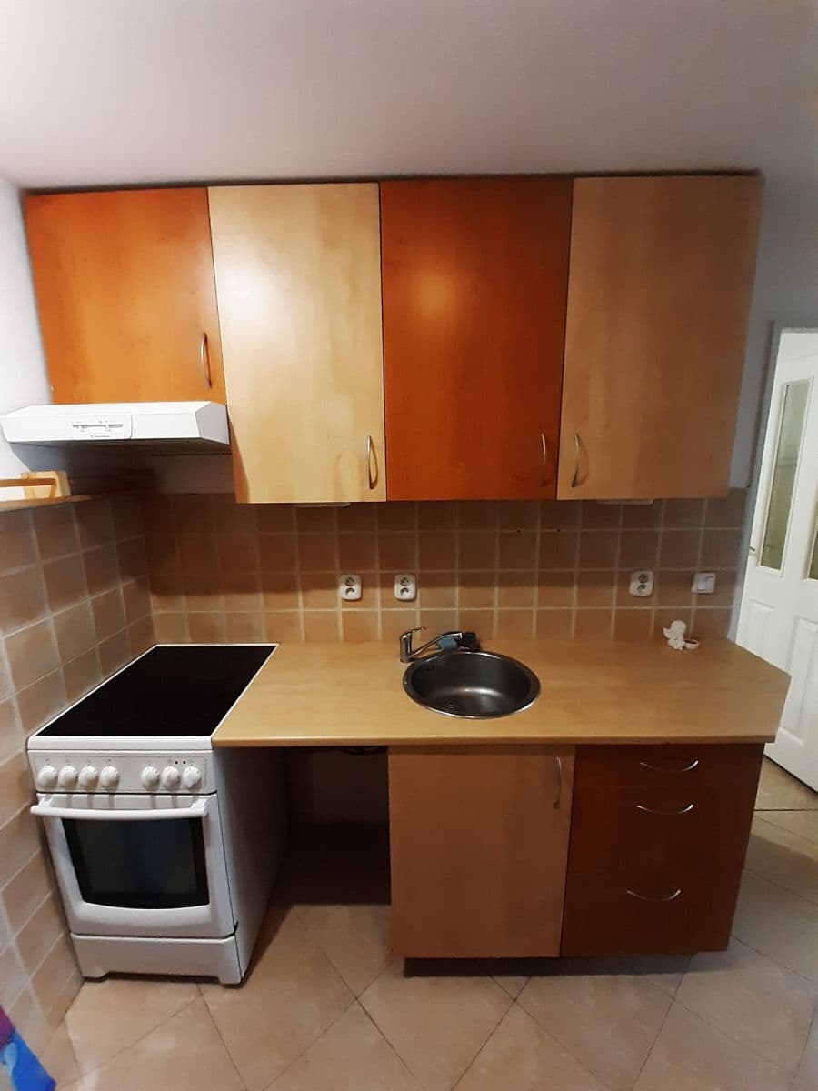 Prenájom bytu 1-izbový 35 m², Vnější, Praha, Praha Prenájom bytu 1-izbový 35 m², Vnější, Praha, Praha