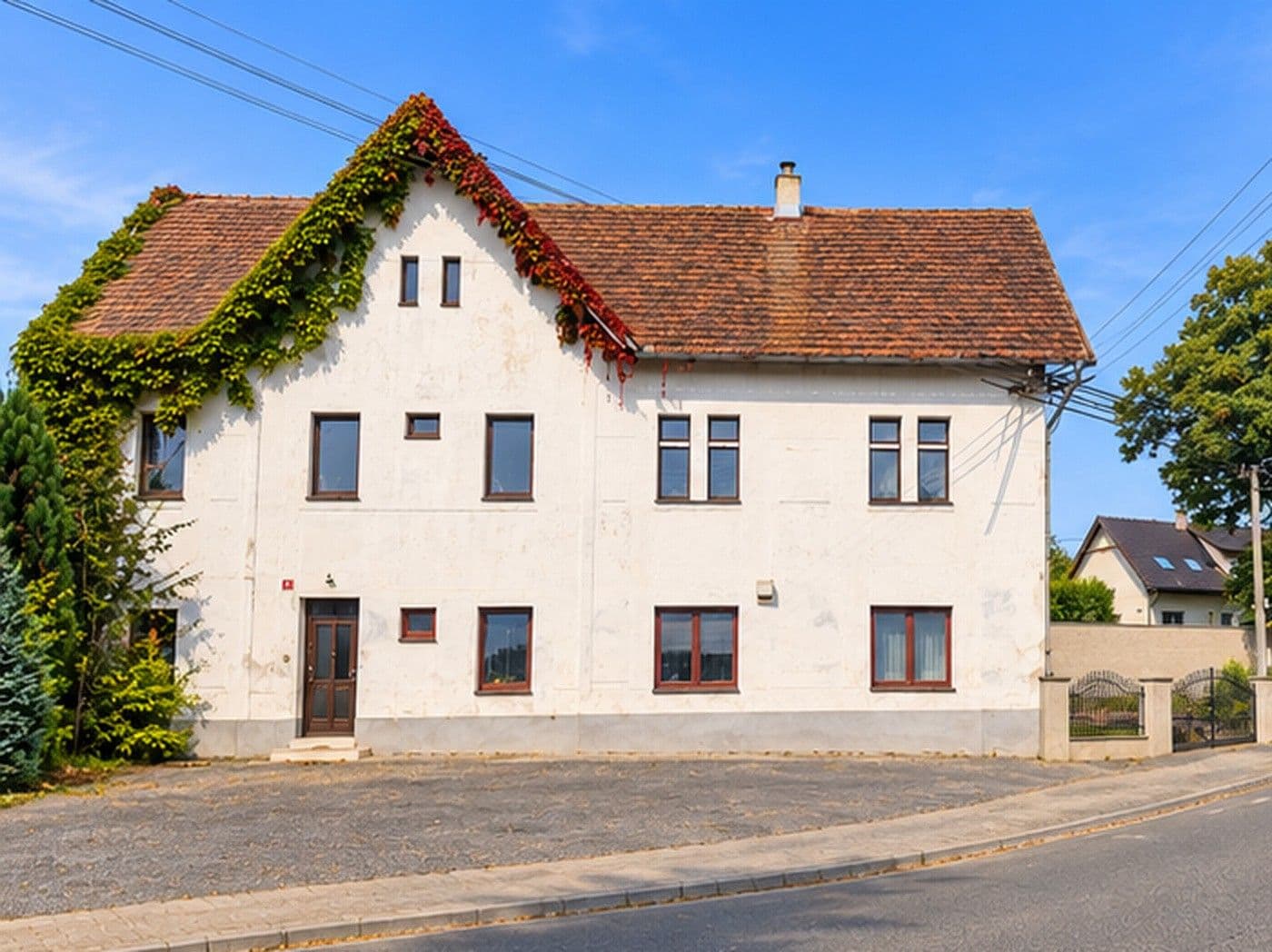 Predaj domu 570 m², pozemok 1.035 m², Hlavní, Petrov, Středočeský kraj Predaj domu 570 m², pozemok 1.035 m², Hlavní, Petrov, Středočeský kraj
