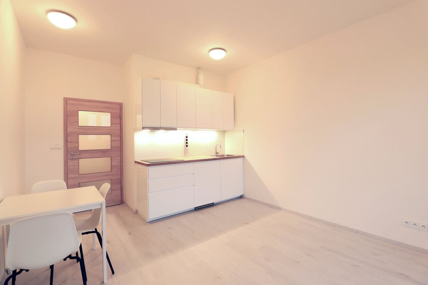 Prenájom bytu 1-izbový 25 m², Augustina Lukeše, Brandýs nad Labem-Stará Boleslav, Středočeský kraj Prenájom bytu 1-izbový 25 m², Augustina Lukeše, Brandýs nad Labem-Stará Boleslav, Středočeský kraj