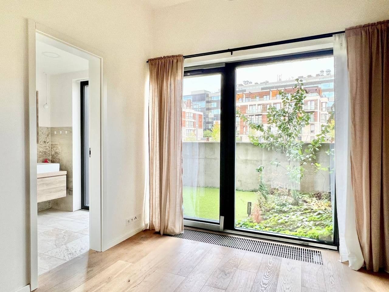 Prenájom bytu 3-izbový 75 m², Smrčkova, Praha, Praha Prenájom bytu 3-izbový 75 m², Smrčkova, Praha, Praha