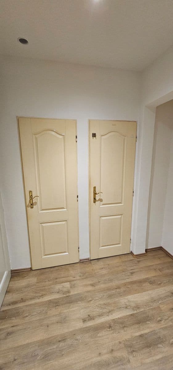 Prenájom bytu 2-izbový 46 m², Primátorská, Praha, Praha Prenájom bytu 2-izbový 46 m², Primátorská, Praha, Praha